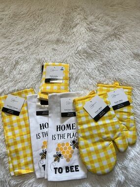 Mainstays Yellow and White Gingham Kitchen Towel, Oven Mitt & Dishcloth Set